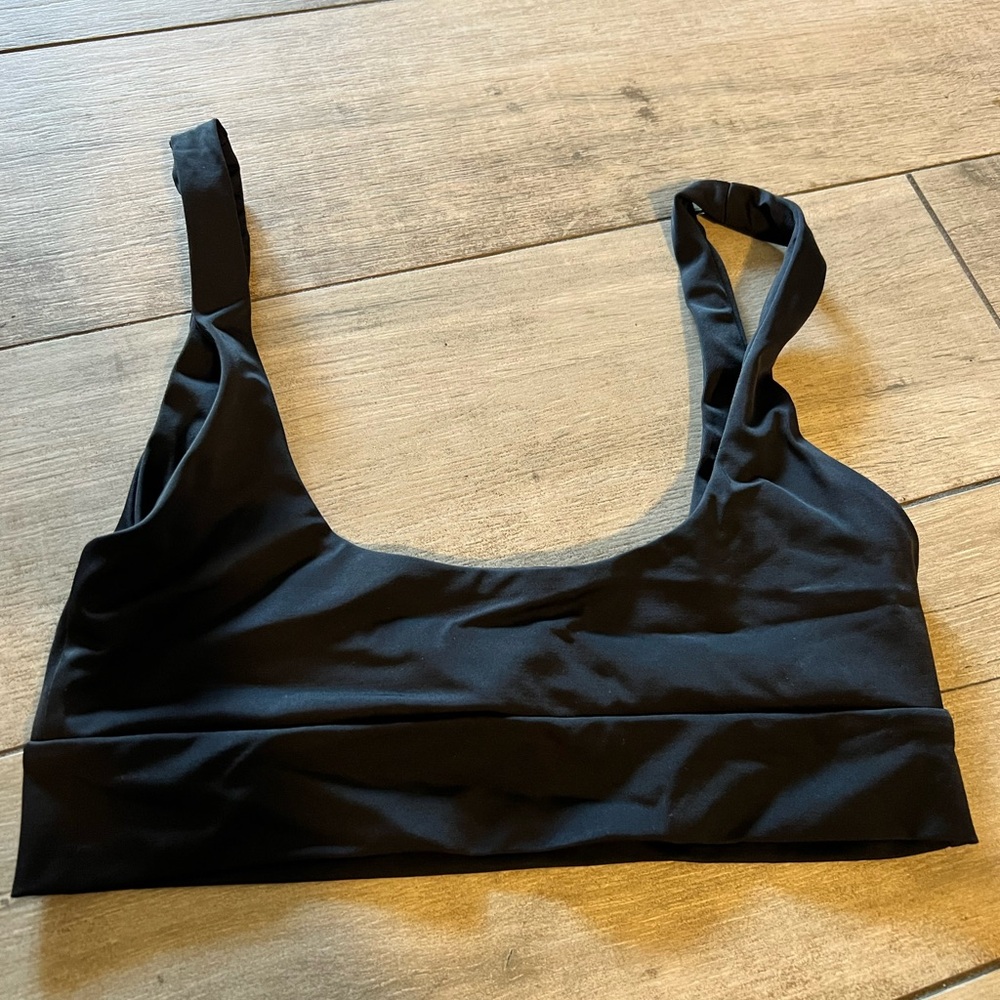 Women’s Scoop Neck Black Wireless Bralette